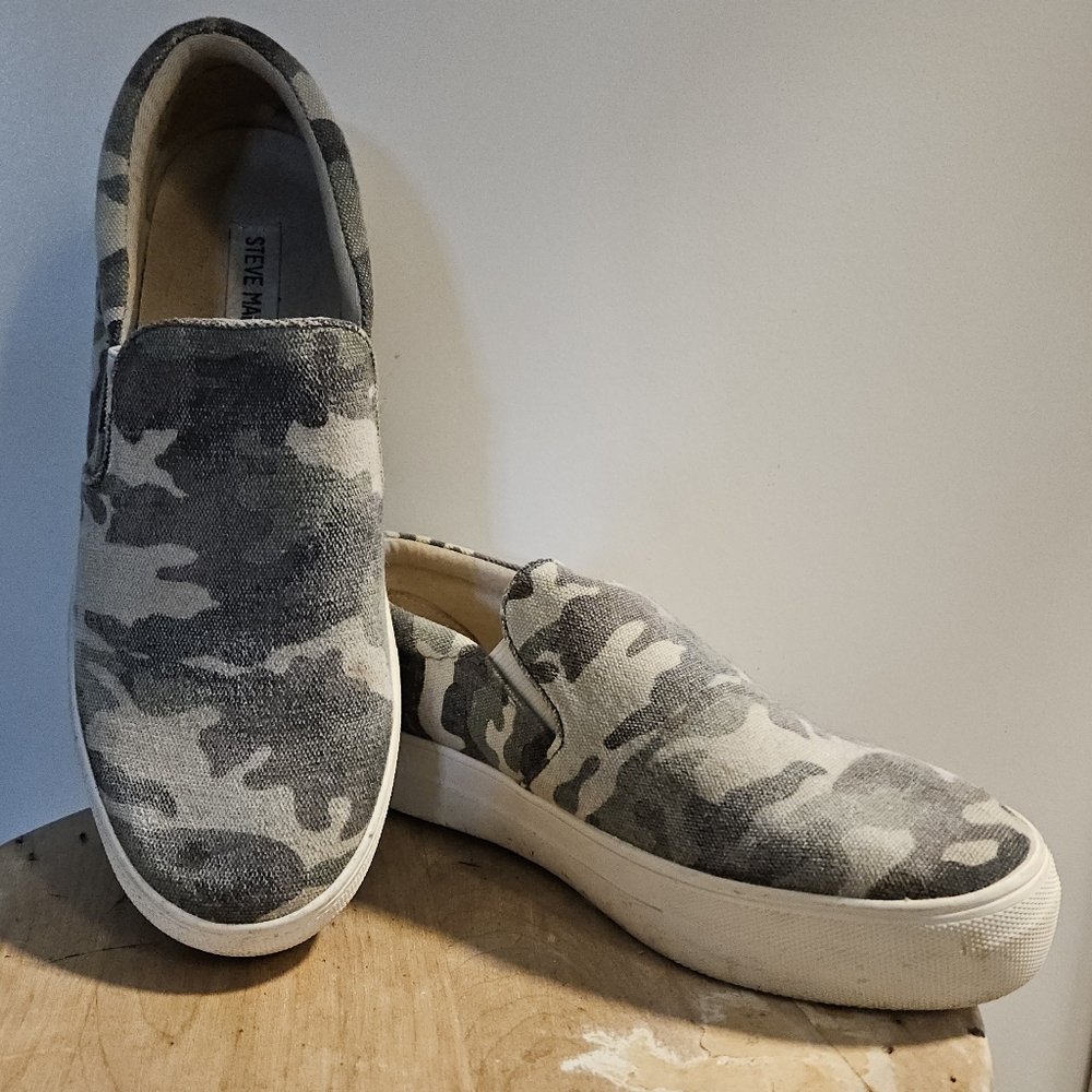 Steve Madden Camo Gills Platform Slip On Sneakers 8.5